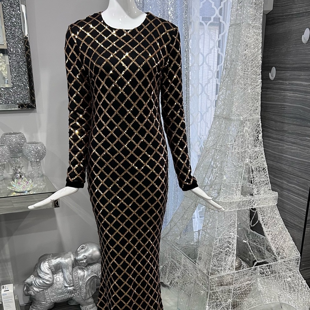 NWOT ✨Sequins Dress with Black and Gold Long Sleeve-Size-M - Picture 15 of 17